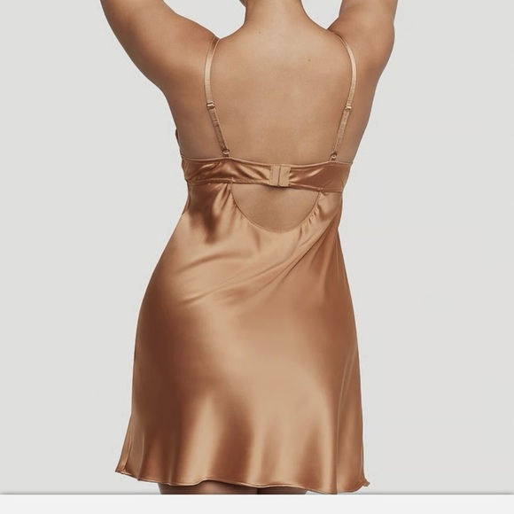 Victoria’s Secret Satin Slip Dress Gold Foil S NWT - Picture 4 of 9